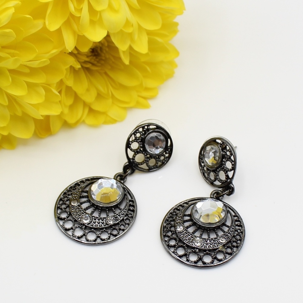 Gunmetal gray drop earrings